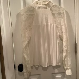 Lace top cream size M